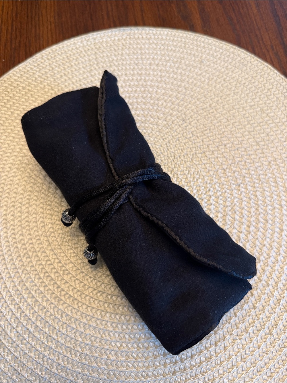 David Yurman Black Drawstring Jewelry Roll with Multiple Zip Pockets - Picture 5 of 5